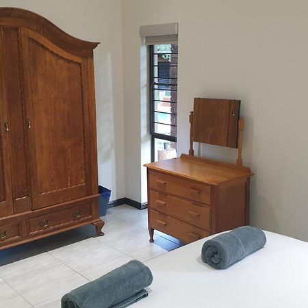 Honeybird Self Catering Accommodation Hluhluwe Buitenkant foto