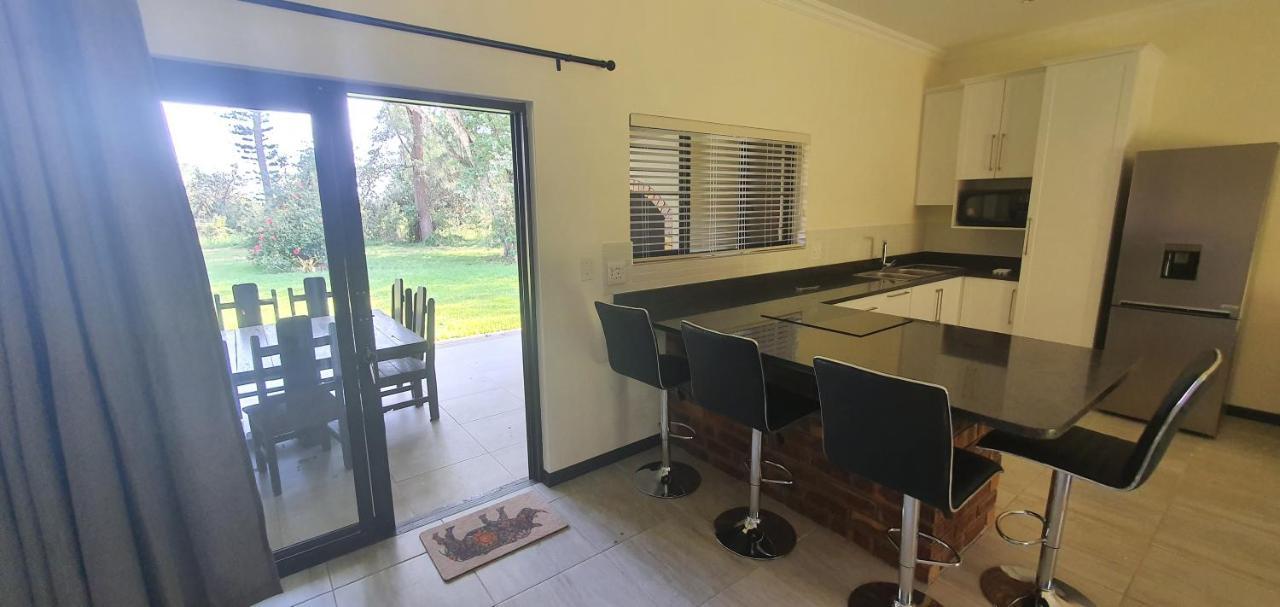 Honeybird Self Catering Accommodation Hluhluwe Buitenkant foto