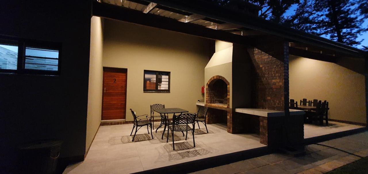 Honeybird Self Catering Accommodation Hluhluwe Buitenkant foto