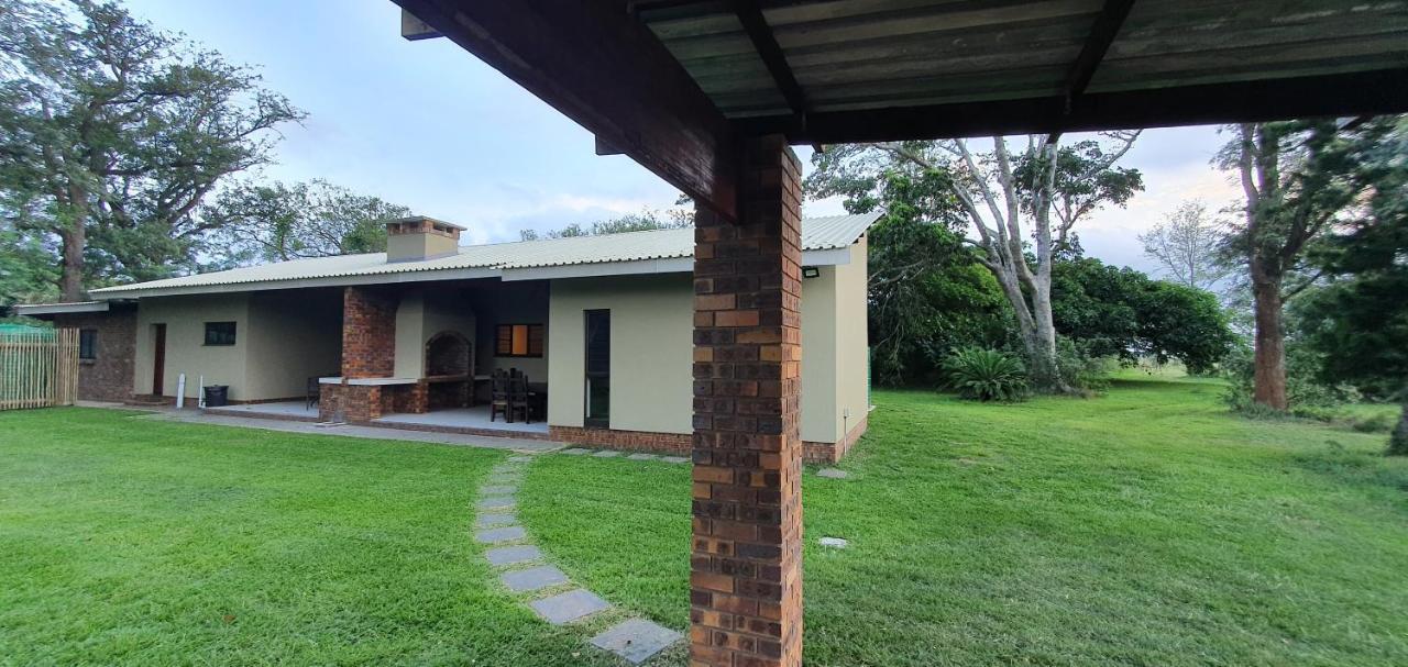 Honeybird Self Catering Accommodation Hluhluwe Buitenkant foto