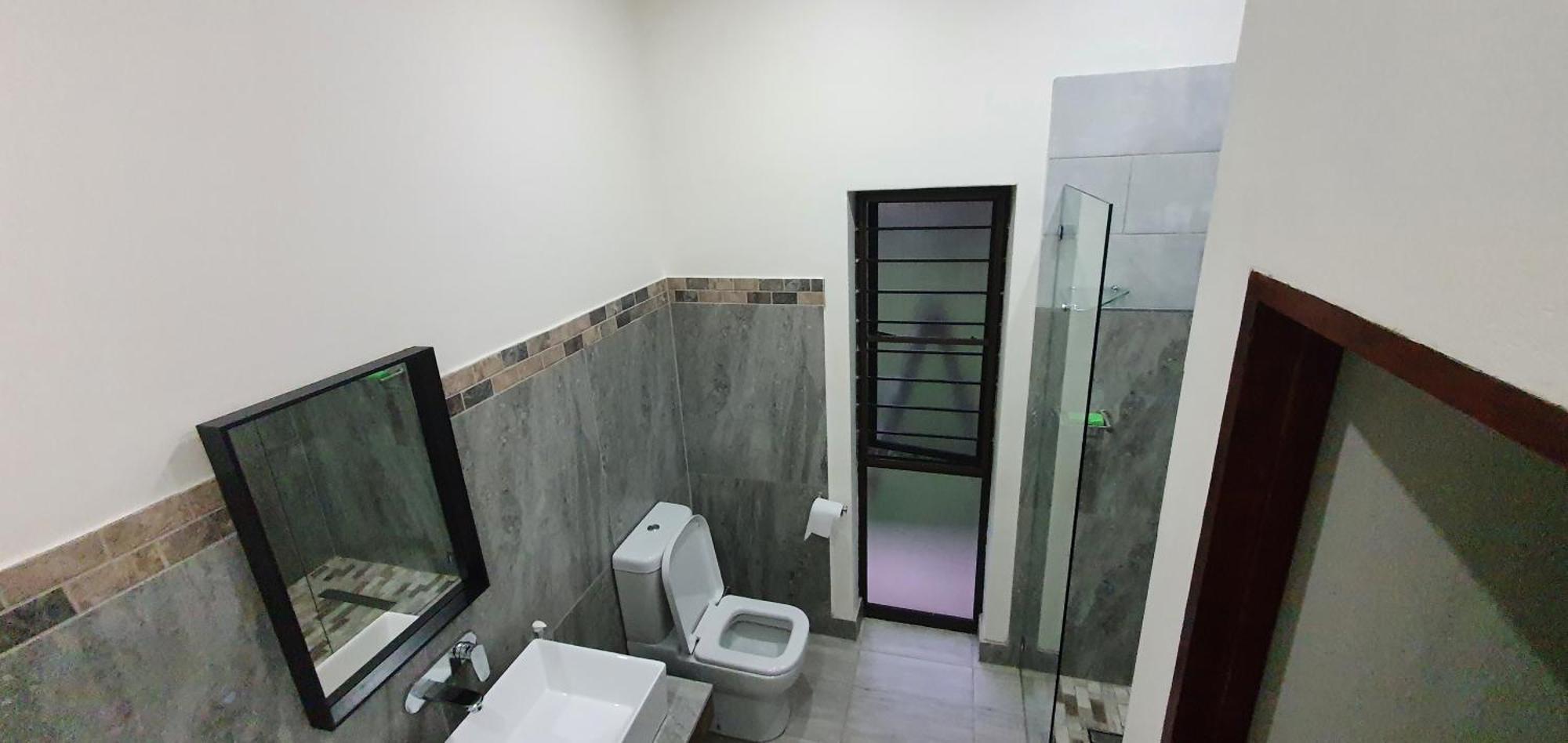 Honeybird Self Catering Accommodation Hluhluwe Buitenkant foto