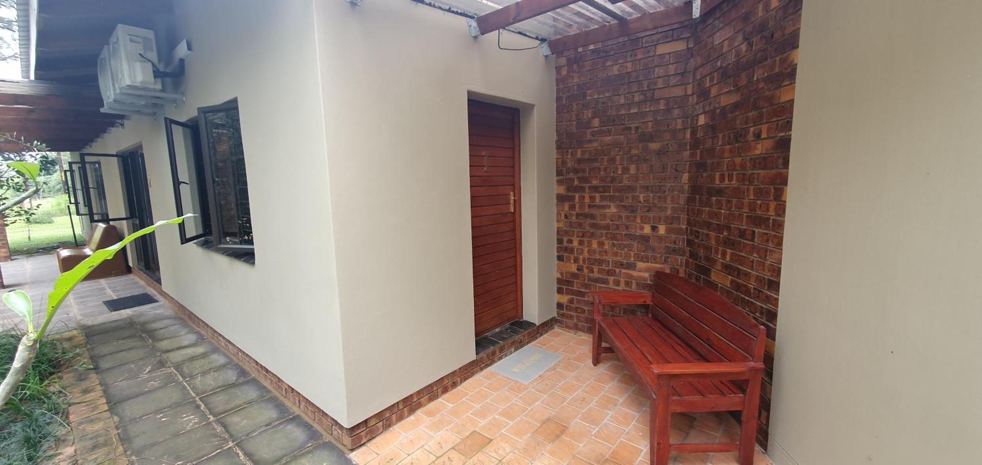 Honeybird Self Catering Accommodation Hluhluwe Buitenkant foto